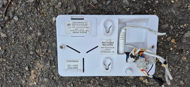 AUTOWATCH 650, SAS and IDM3 alarm system for camper caravan motorhome boat.