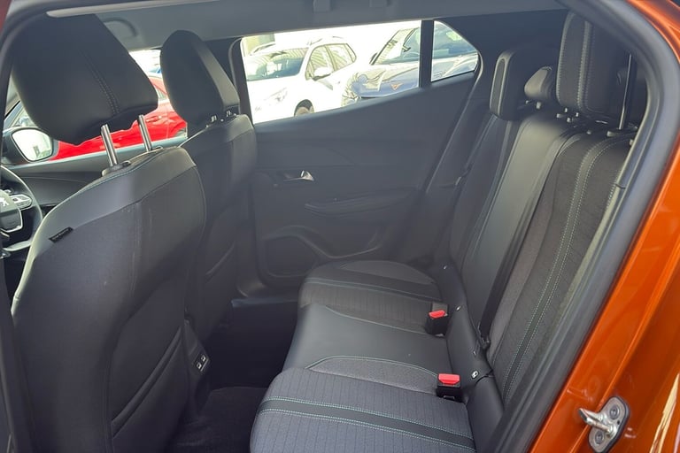  Peugeot E 2008 50kwh Allure Premium Suv 5dr Electric Auto 7kw Charger 136 Ps