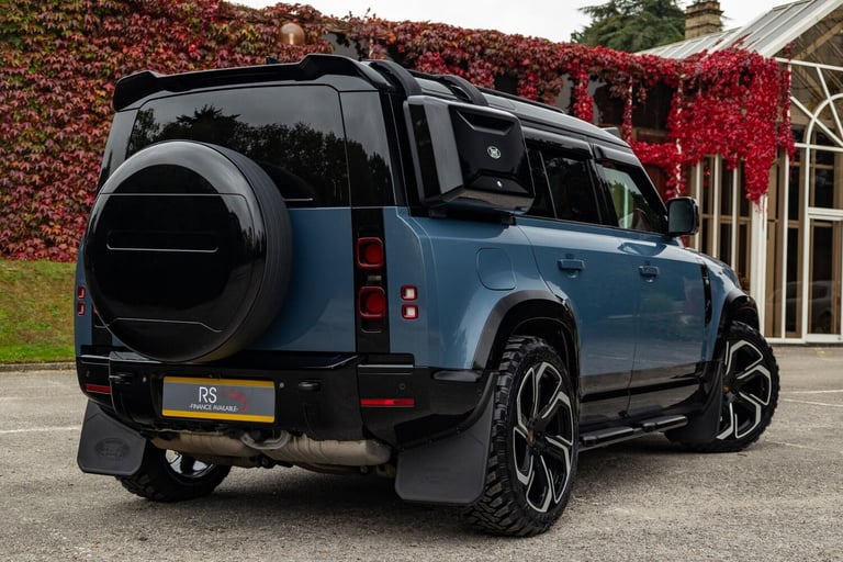 2024 Land Rover Defender 110 3.0 D300 MHEV X-Dynamic SE SUV 5dr Diesel Auto 4WD Euro 6 (s/s) (300...