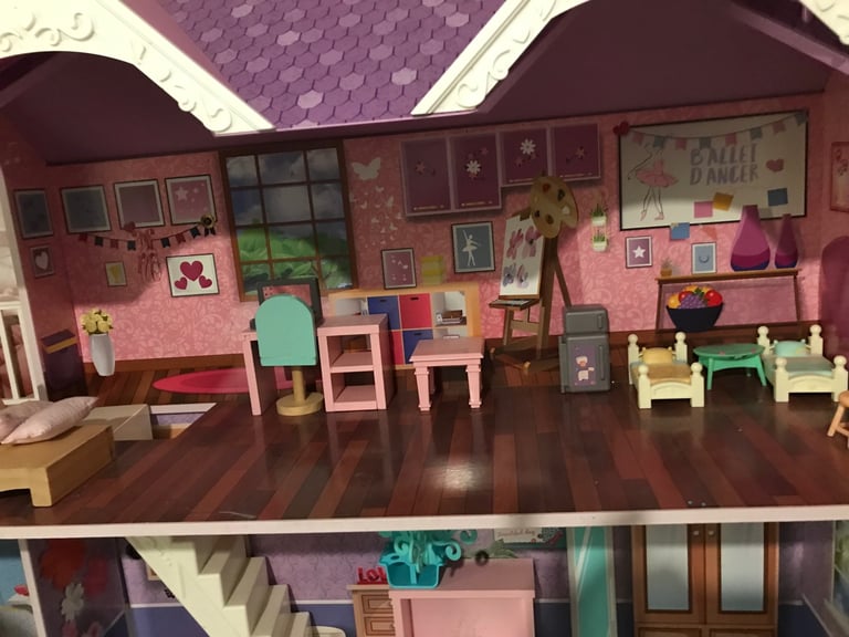 Dolls house large 