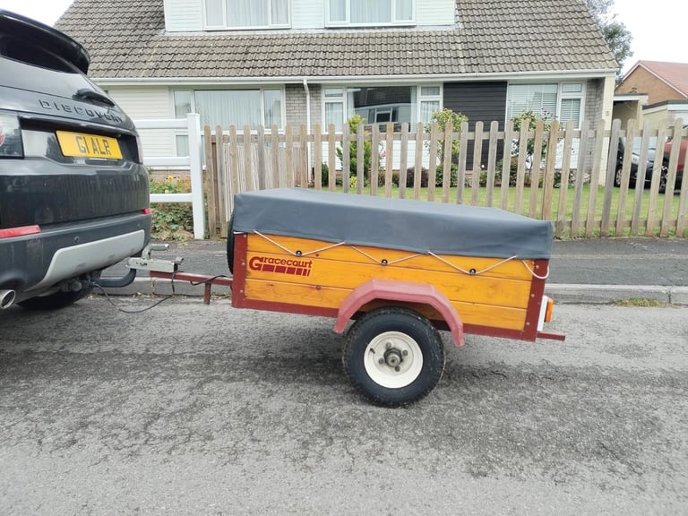 HONEYFIELD BOX CAMPING TRAILER TOWING C/W SPARE WHEEL & COVER 