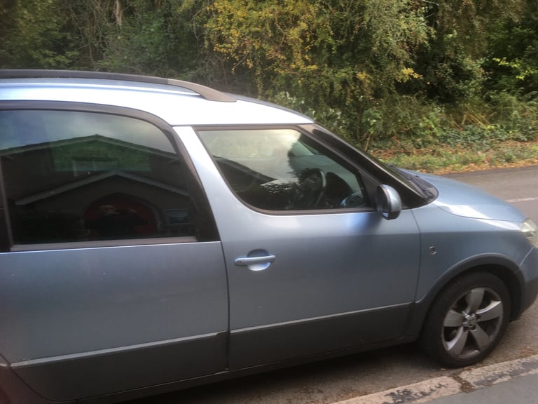 Skoda, ROOMSTER, MPV, 2013, Manual, 1598 (cc), 5 doors