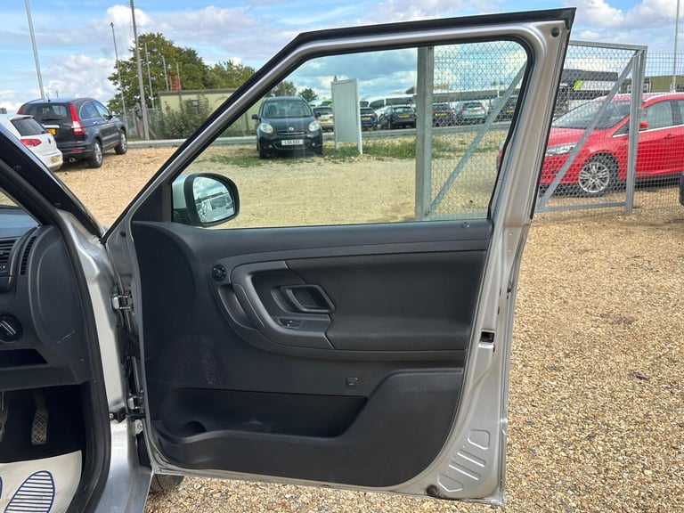 2013 Skoda Fabia 1.2 SE Euro 5 5dr HATCHBACK Petrol Manual