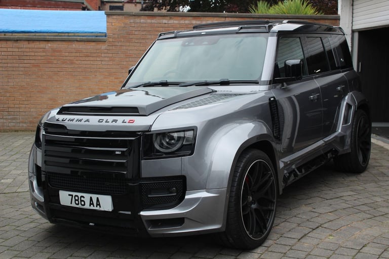2023 Land Rover Defender 2.0 P400e X-Dynamic SE 110 5dr Auto ESTATE PETROL/ELECTRIC Automatic