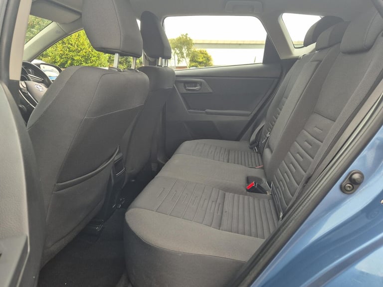 2016 Toyota Auris 1.6 D-4D Business Edition 5dr Hatchback Diesel Manual