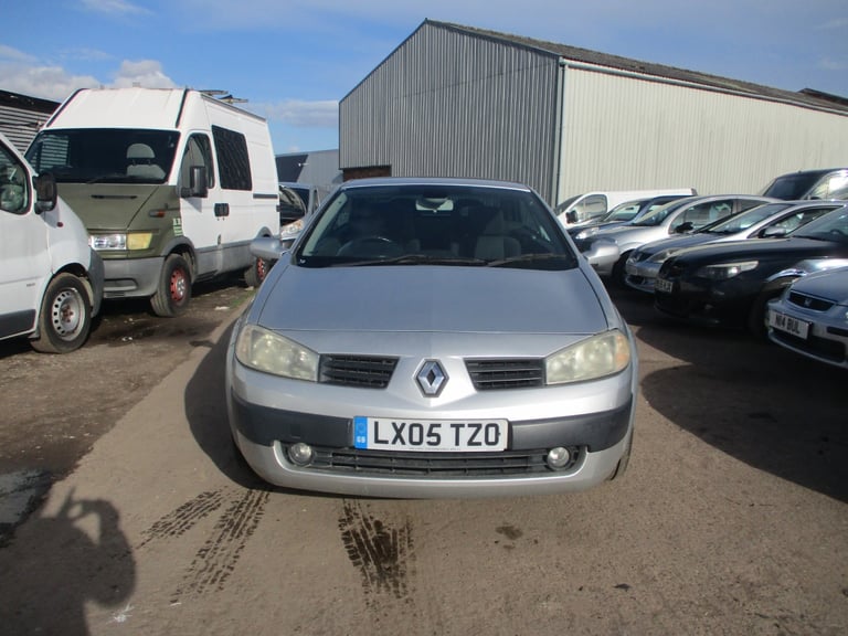 RENAULT MEGANE DYNAMIQUE  1.9 DIESEL CONVERTIBLE
