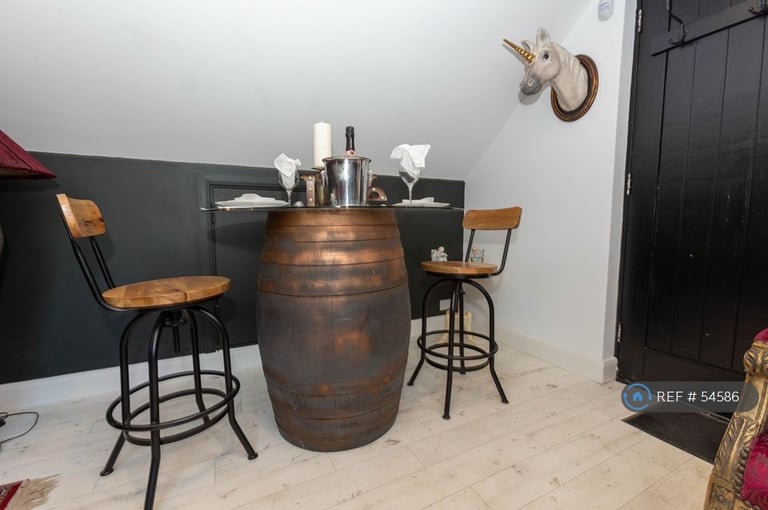 Studio flat in Pickwell Lane, Rh17 5Rh, RH17 (#54586)