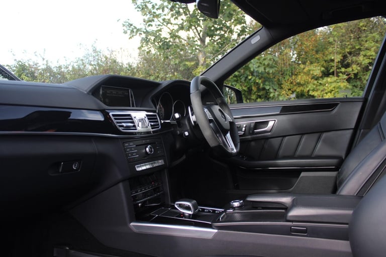 2016 Mercedes-Benz E-Class 5.5 E63 V8 BiTurbo AMG SpdS MCT Euro 6 (s/s) 4dr SALOON Petrol Automatic
