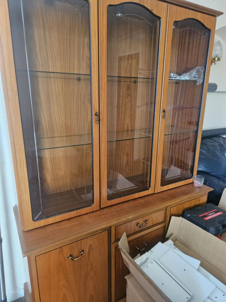 image for VINTAGE DISPLAY CABINET/BOOKCASE for sale