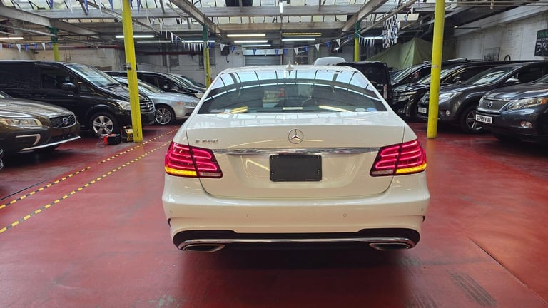  Mercedes-Benz E-Class 3.5 AUTO AMG LINE E350 AVANTGARDE Petrol Automatic