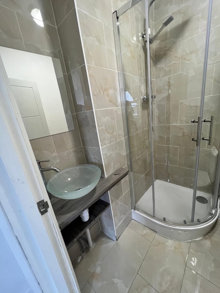 ALL BILLS INCLUDED double ensuite 