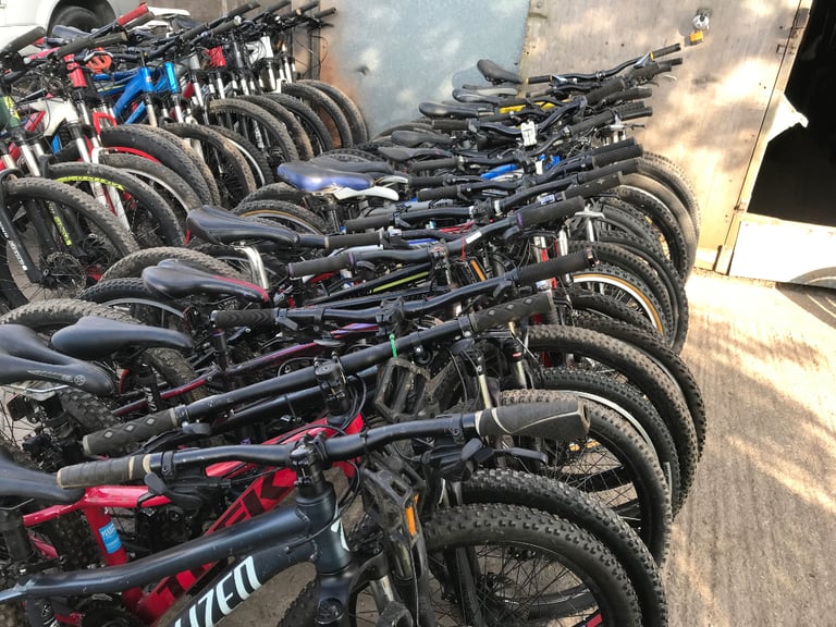 Mens bikes all in good order,. Specialized Carrera GT Voodoo Trek Scott etc,. UCB 