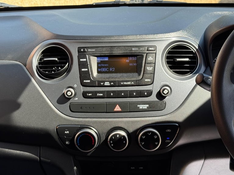 2017 Hyundai i10 1.0 SE Euro 6 5dr HATCHBACK Petrol Manual