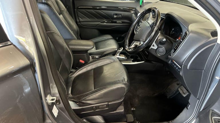 2016 Mitsubishi Outlander 2.0h 12kWh GX4hs CVT 4WD Euro 6 (s/s) 5dr ESTATE Petrol/Electric Hybrid...