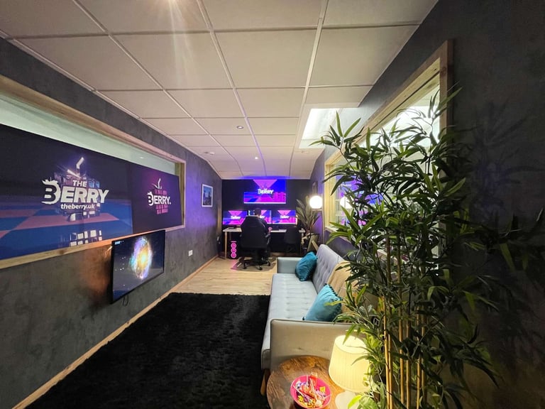 Music Studio | Poscast | Soundproof Room| Creative Space | Commercial Unit in Hackney East London E9