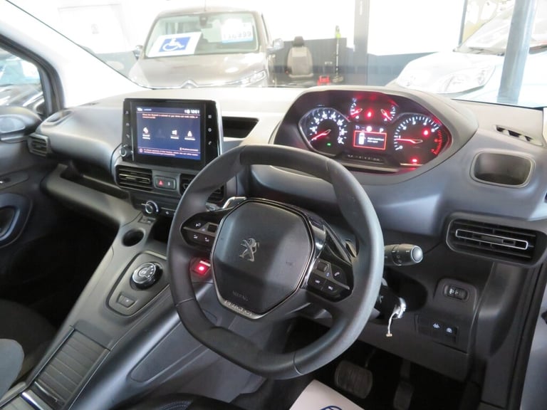 2023 Peugeot Rifter 1.5 HORIZON RE 5DR Automatic wheelchair car disabled MPV Diesel Automatic
