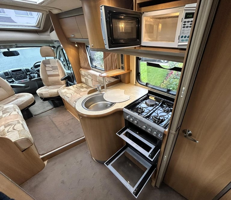 2009 SWIFT BOLERO 680FB 4 BERTH FRENCH BED Motorhome for Sale