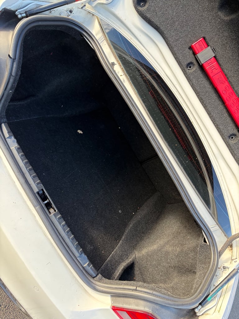 BMW, 1 SERIES, Coupe, 2012, Manual, 1995 (cc), 2 doors