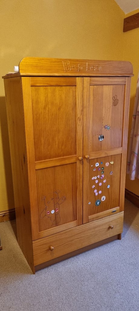 OBaby wardrobe