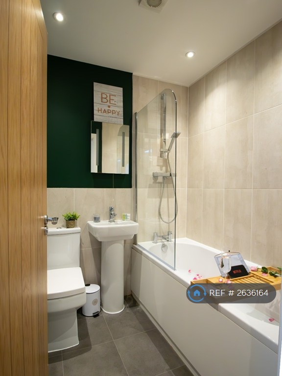 2 bedroom house in Enterprise House, Portsmouth, PO1 (2 bed) (#2636164)