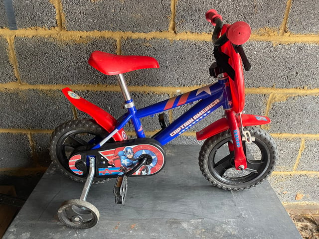 Child s captain america bike in Windsor Berkshire Gumtree