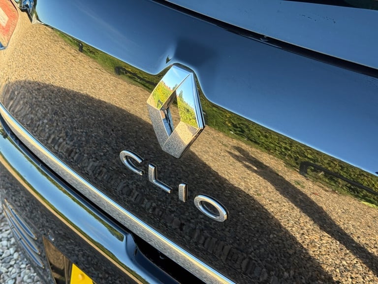 2019 Renault Clio 0.9 TCe Iconic Hatchback 5dr Petrol Manual Euro 6 (s/s) (75 ps) Hatchback Petro...