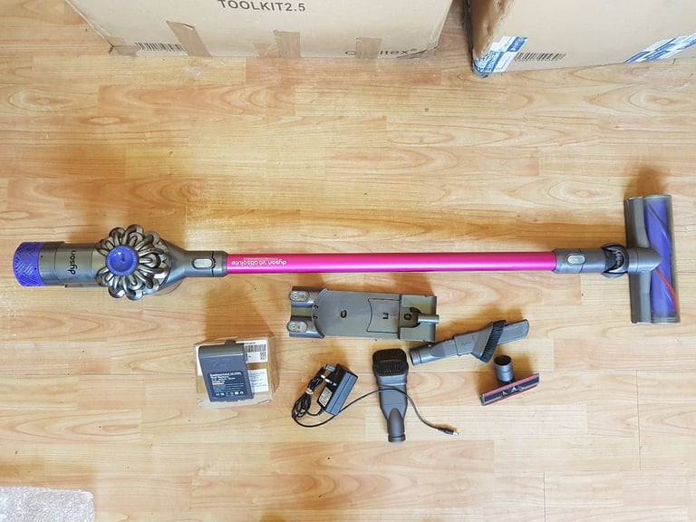 image for dyson v6 motorhead cordless vacuum cleaner Handheld filters washed and dried new batter