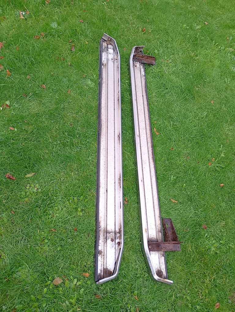 Toyota RAV4 side steps 