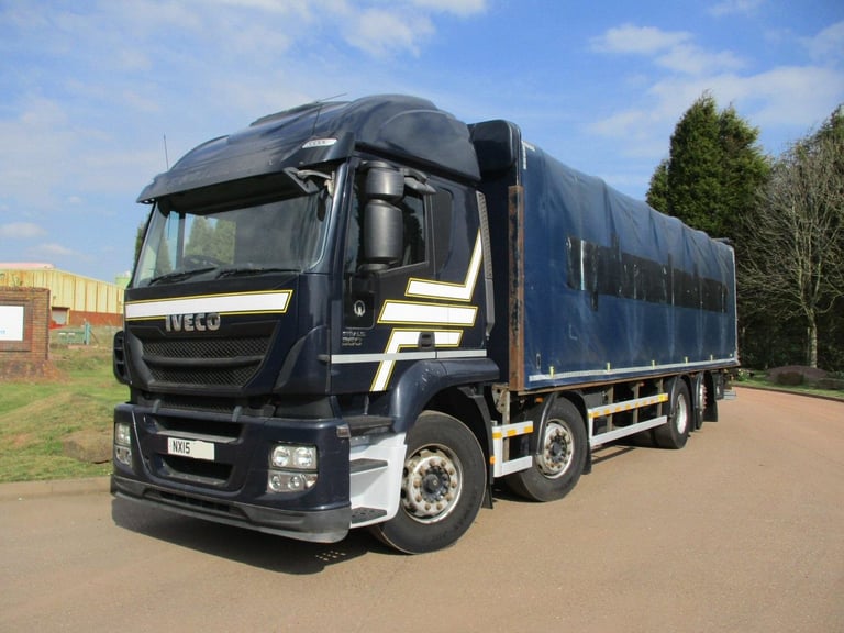 Iveco Stralis 360 8X2 FLAT CURTAINSIDER SLIDING CANOPY