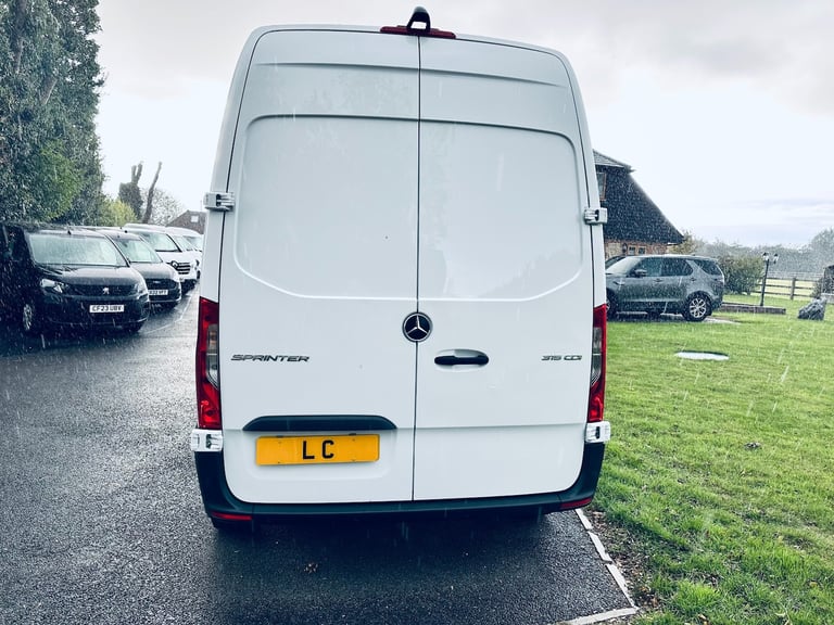 2022 Mercedes-Benz Sprinter 2.0 315 CDI Premium Panel Van 5dr Diesel Manual FWD