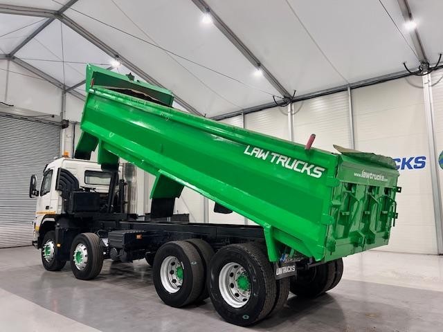 Volvo FM 380 8x4 Day Cab Steel Tipper Manual