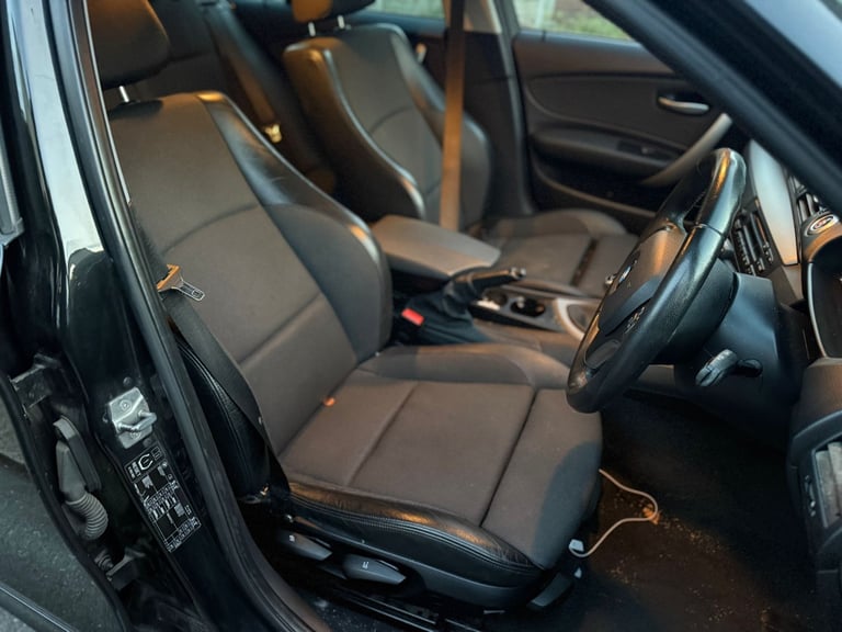 BMW, 1 SERIES, Hatchback, 2010, Manual, 1995 (cc), 5 doors