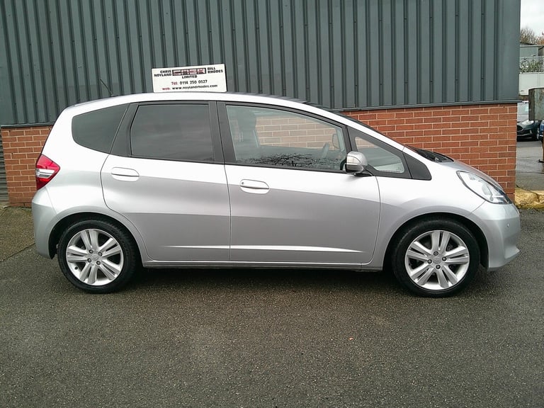 HONDA JAZZ 1.4 i-VTEC ES Plus 2014