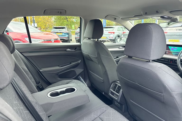 2021 Volkswagen Golf 2.0 TDI Life 5dr DSG HATCHBACK DIESEL Automatic