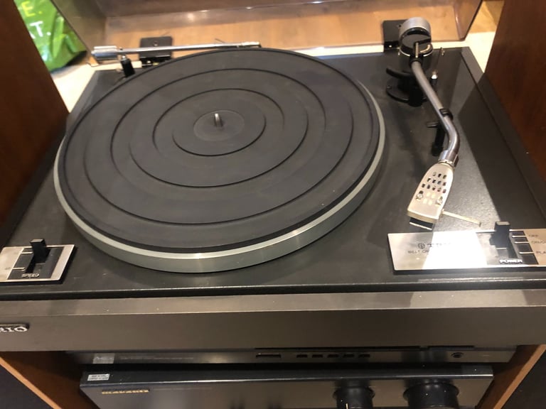 Full professional retro HiFi System. 