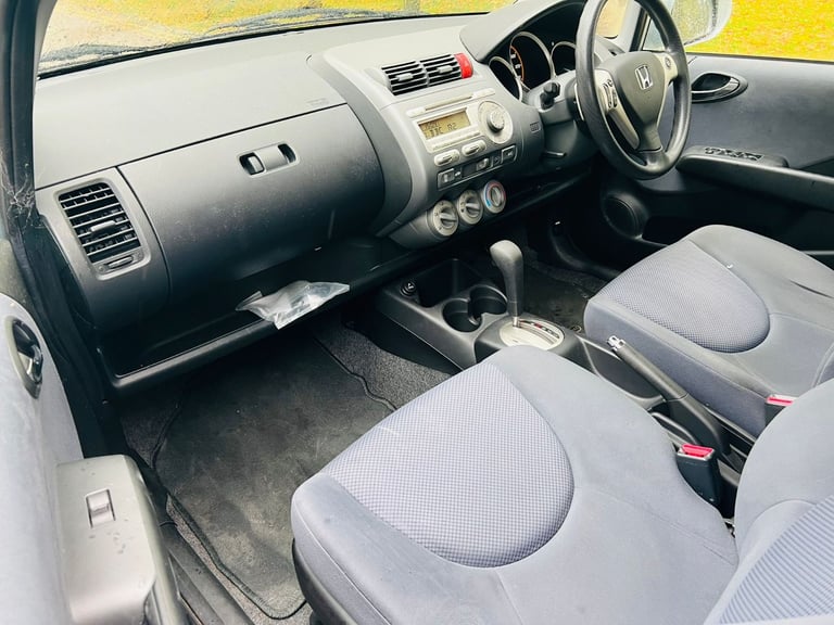 HONDA JAZZ YEAR 2007, FULLY AUTOMATIC 1.4, LOW MILEAGE, GOOD CONDITION, LADY OWNER