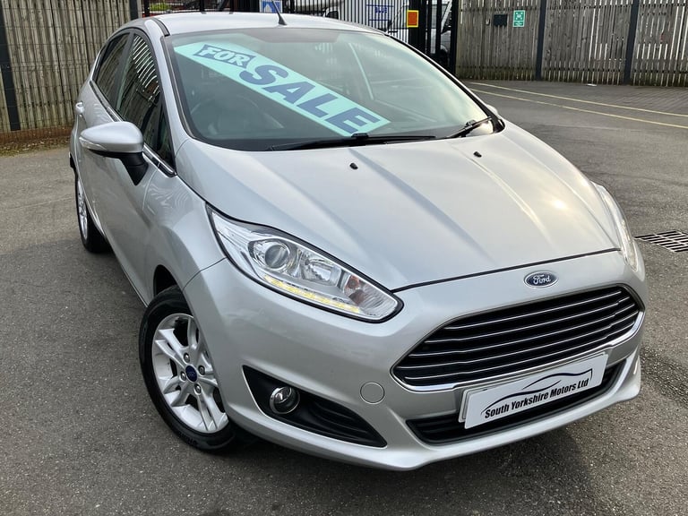 FORD FIESTA 1.25ZETEC 2015