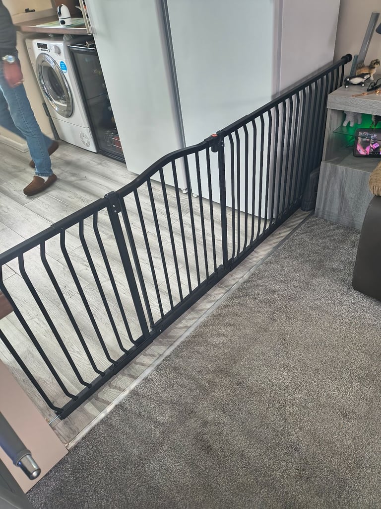 Extendable gate 