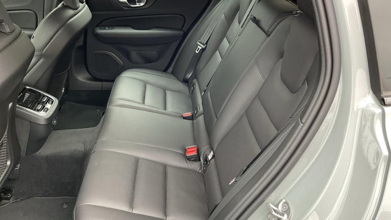 2025 Volvo V60 Plus, B4 Mild hybrid, Petrol, Dark ESTATE Petrol/Electric Hybrid Automatic