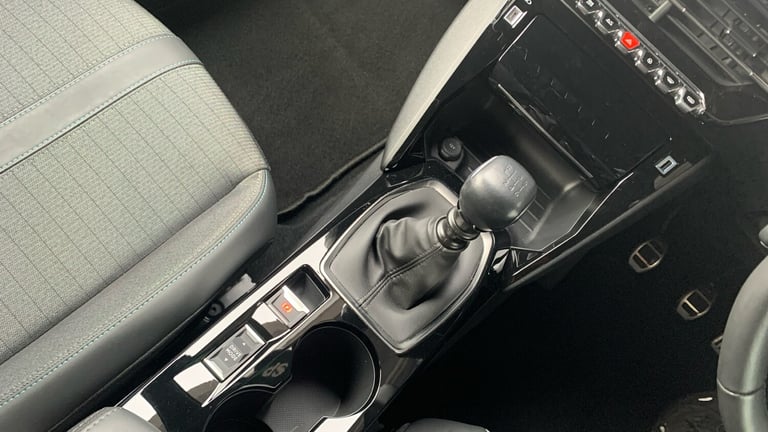 2022 Peugeot 2008 1.2 PureTech Allure Premium + SUV 5dr Petrol Manual Euro 6 (s/s) (100 ps) SUV P...