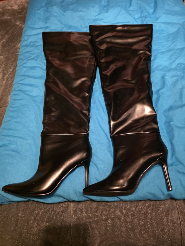 Size 10 Boots for sale and loads more 