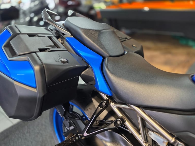 2023 SUZUKI GSX-S 1000 GT LUGGAGE WITH 4,870 MILE'S 