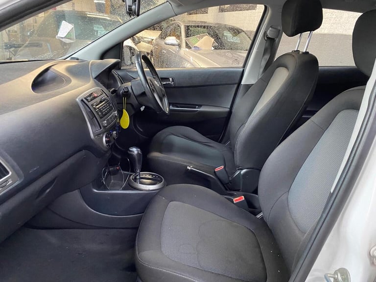 HYUNDAI I20 1.4 Active Auto Euro 5 5dr 2014