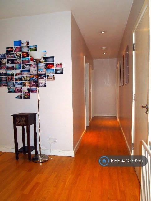 2 bedroom flat in Essex Road, London, N1 (2 bed) (#1079165)