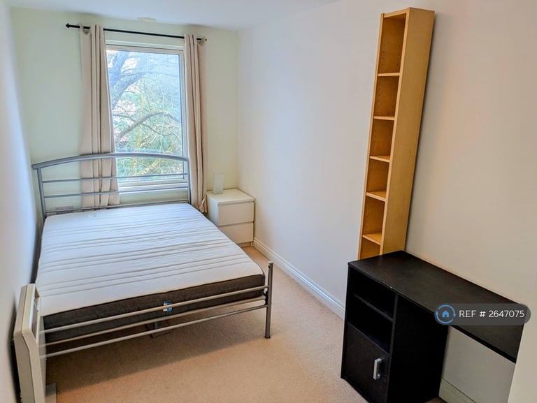 2 bedroom flat in Squires Court, Bristol, BS3 (2 bed) (#2647075)