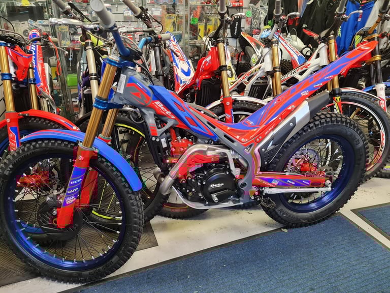 BETA EVO 300 FACTORY 2025 NEW INSTOCK TRIALS BIKE