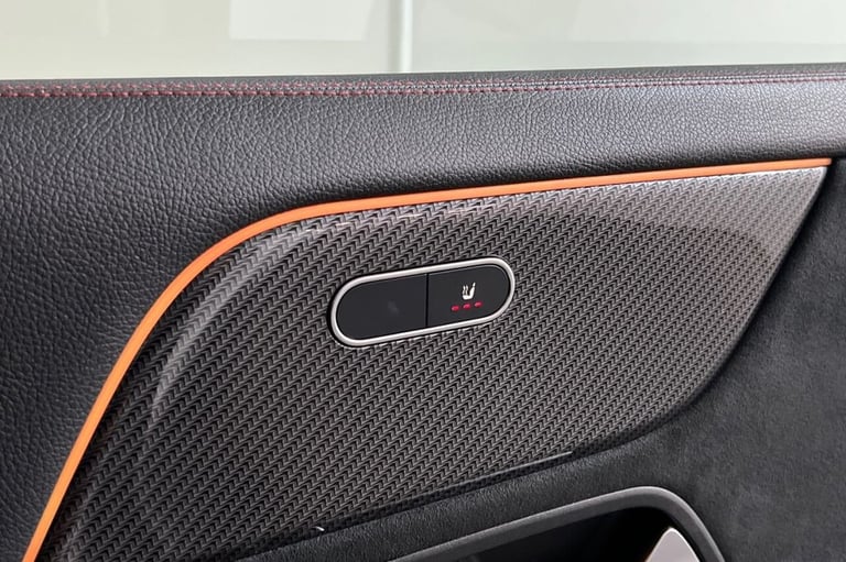 2023 23 MERCEDES-BENZ GLA CLASS 1.3 GLA250E 15.6KWH AMG LINE (PREMIUM) SUV 5DR P