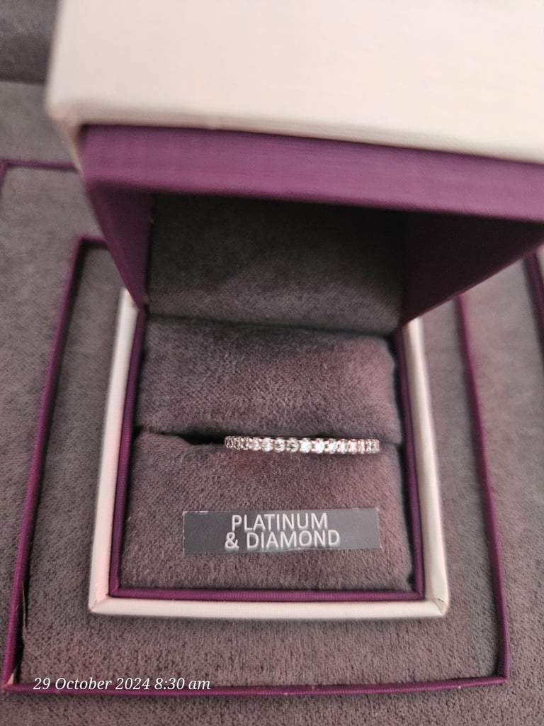 Beaverbrooks full diamond eternity ring size M 