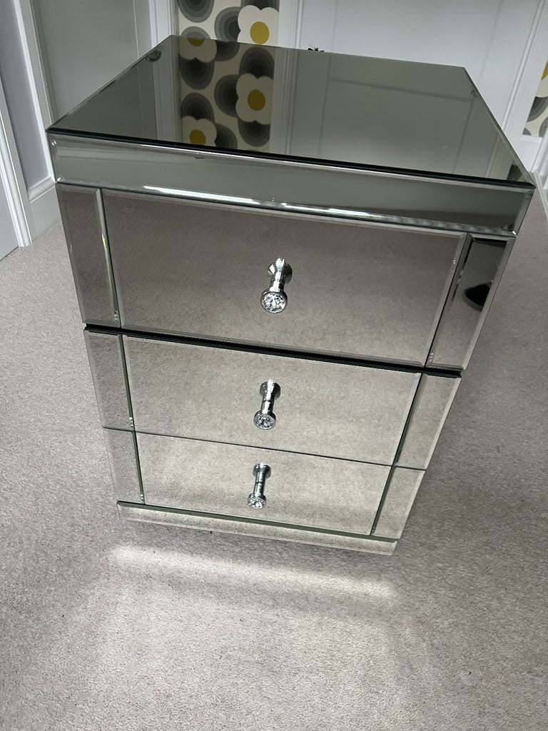 Pair 3 drawer mirrored bedside table drawers