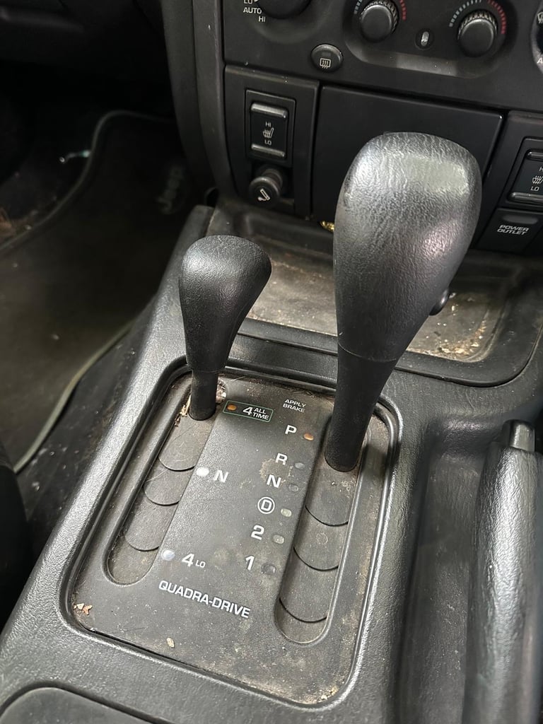 Jeep GRAND CHEROKEE 4.7 V8 modified off road green laner 4x4